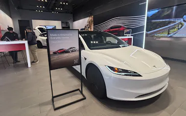 テスラのカリフォルニア州にある販売店