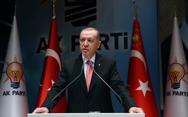 トルコのエルドアン政権は選挙をにらみ財政出動を加速する（5日、イスタンブール）＝ロイター