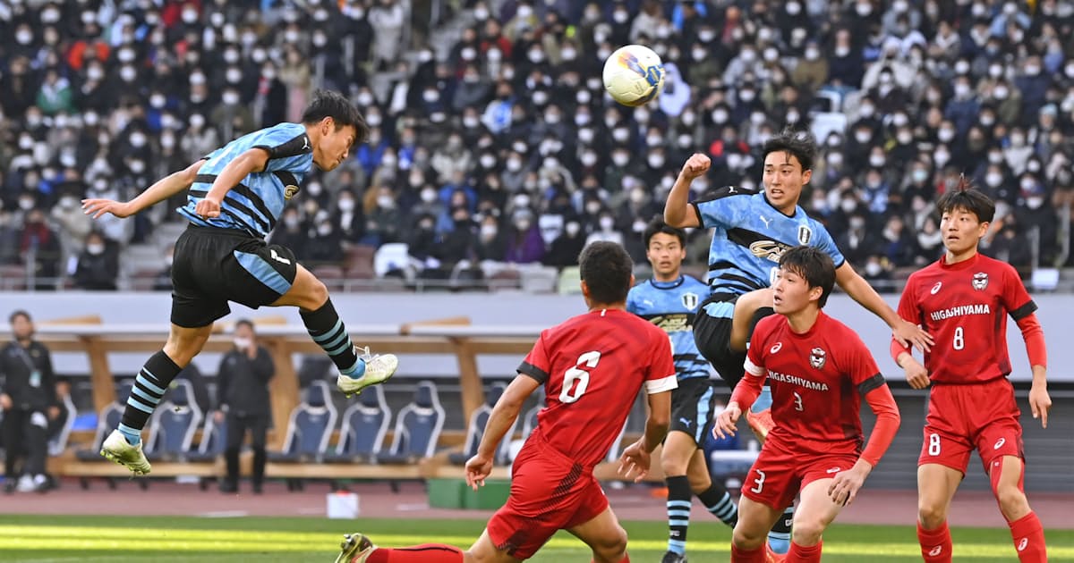 小粒でもピリリと強い岡山学芸館 県勢初高校サッカーv 日本経済新聞 小粒でもピリリと強い岡山学芸館 県勢初高校サッカーv 日本経済新聞