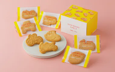 春華堂とヤマハ発動機が発売した「NORIMONO SABLE(乗り物サブレ)」