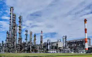 丸善石油化学と住友化学が共同出資する京葉エチレンのエチレン生産設備(千葉県市原市) 丸善石油化学と住友化学が共同出資する京葉エチレンのエチレン生産設備(千葉県市原市)