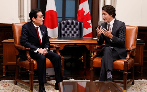岸田首相はカナダのトルドー首相と会談した＝ロイター
