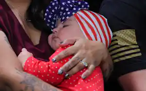 2025〜28年に生まれた新生児は1000ドルの政府拠出が得られる=ロイター 2025〜28年に生まれた新生児は1000ドルの政府拠出が得られる=ロイター