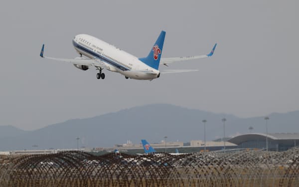 中国南方航空の機体（2022年1月、広州市）