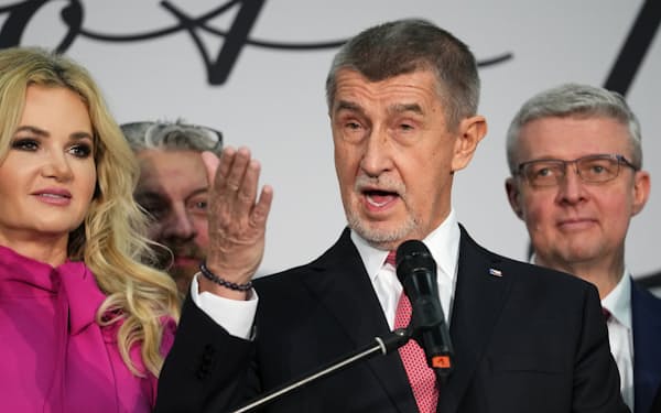 14日、プラハで演説した最大野党を率いるバビシュ前首相＝ＡＰ