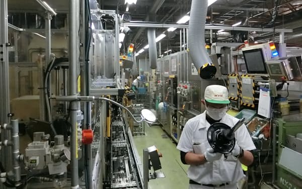 カヤバは車向け緩衝器生産の一部を北米から日本へ移管する（岐阜県可児市の岐阜北工場）