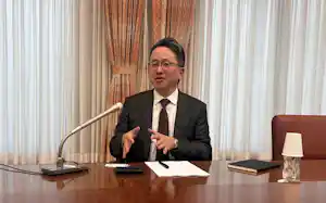 インタビューに応じる東京証券取引所の横山隆介・新社長 インタビューに応じる東京証券取引所の横山隆介・新社長