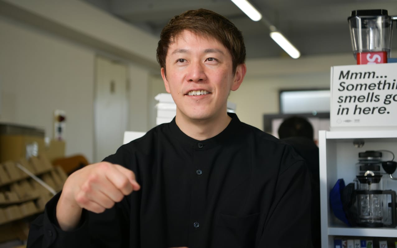 ポストコーヒーCEOの下村領さん