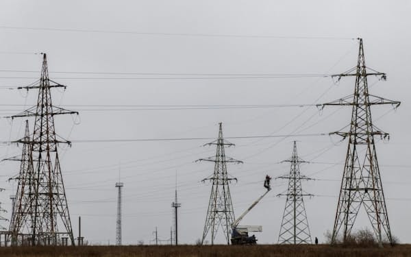 ロシアによるインフラ攻撃でウクライナは電力不足に陥っている＝ロイター
