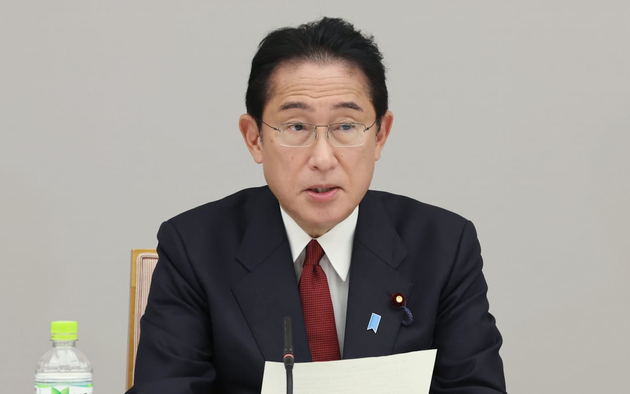 国力としての防衛力を総合的に考える有識者会議で発言する岸田首相（2022年11月、首相官邸）