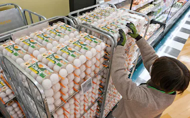 配偶者の扶養に入るパートの「年収130万円」から残業代が原則、除外された