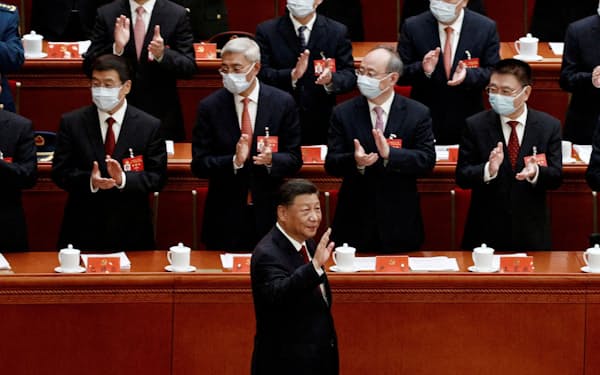 中国共産党大会の開幕式に到着した習近平氏（2022年10月）=ロイター