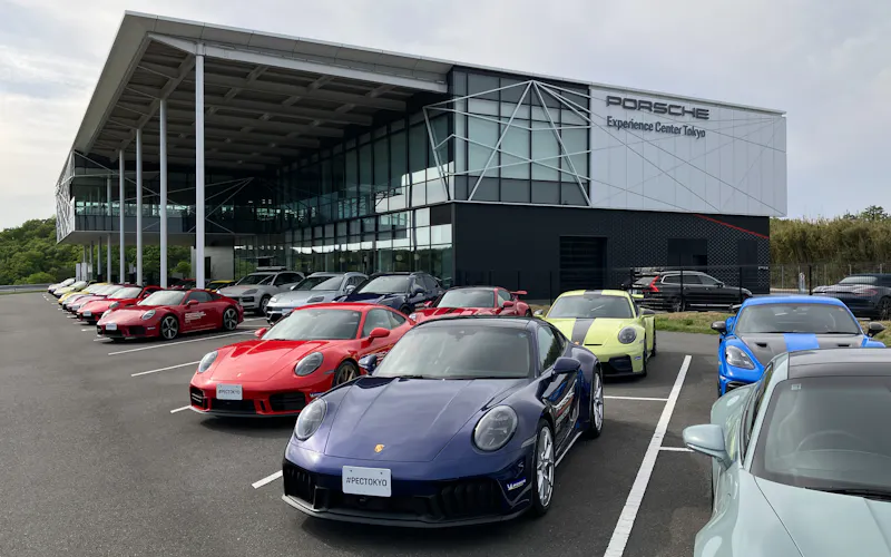 カレラ911やカイエンなど約50台の試乗車を用意している(ポルシェ・エクスペリエンスセンター東京) カレラ911やカイエンなど約50台の試乗車を用意している(ポルシェ・エクスペリエンスセンター東京)