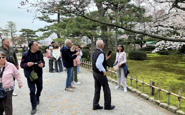 宿泊者に占める外国人の割合でも北陸は全国平均に満たない(金沢市の兼六園)