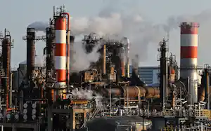 写真はイメージ(ENEOS 川崎製油所の石油化学コンビナート) 写真はイメージ(ENEOS 川崎製油所の石油化学コンビナート)