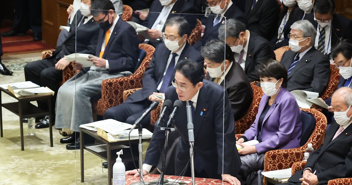 「１３０万円の壁」対応策を検討 岸田文雄首相が表明 - 日本経済新聞