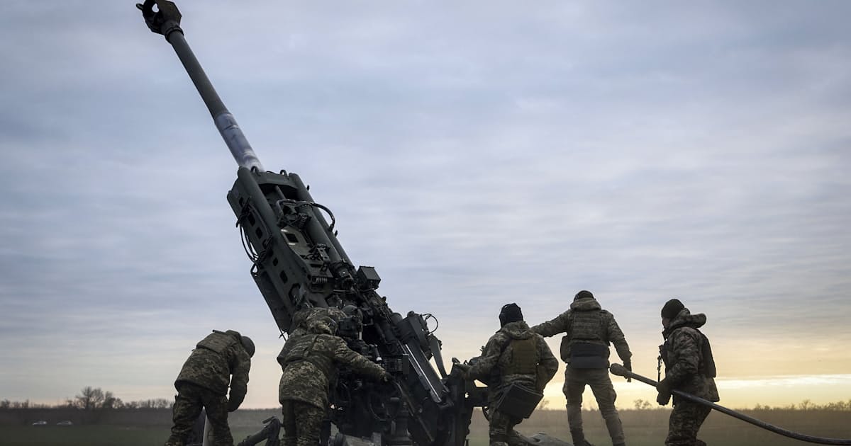 米国、ウクライナに長射程ロケット弾供与か 報道（写真=AP） - 日本経済新聞