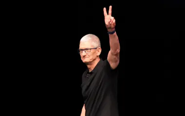 アップルCEOを退任するティム・クック氏