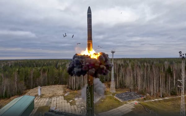 ロシアは新ＳＴＡＲＴに基づく米国の査察を拒否している（2022年10月、ロシアが公開したミサイル発射実験）＝ＡＰ
