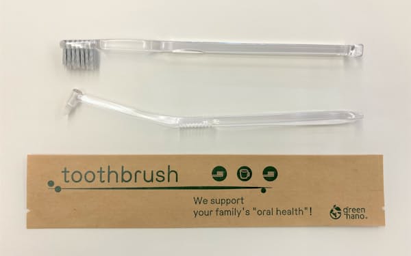 ラピスが歯科医ルートで生産・販売している歯ブラシ。包装も従来のビニール袋から再生紙に替えた