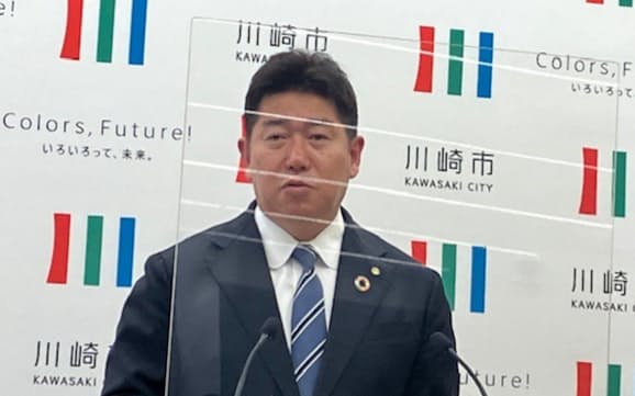 予算案を発表する川崎市の福田紀彦市長