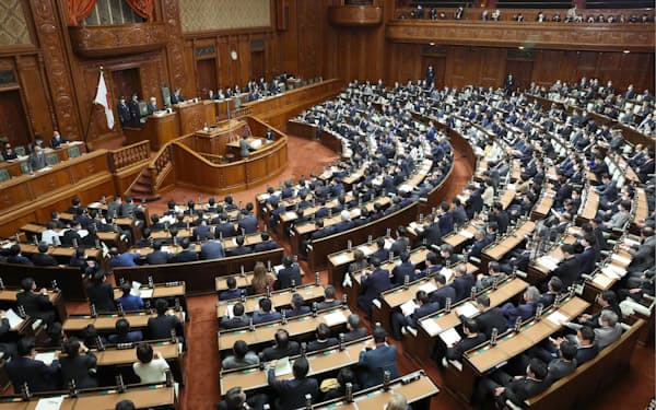 岸信夫前防衛相の議員辞職を許可した衆院本会議（7日）