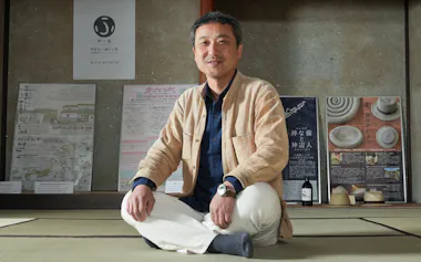 古民家の離れには、中継ぎ織りの備後表の畳を入れている