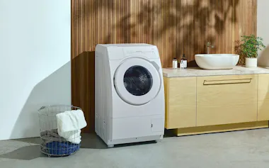 ツインバードが2025年9月に発売したドラム式洗濯機。公式サイトでは11万880円で販売する