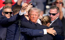 命を狙われ続けるトランプ氏 専制と憎悪と陰謀論、政治暴力3割増