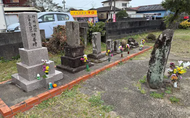 宮崎市木花地区にある島山地区では、外所地震供養碑が50年ごとに新設される(宮崎市)