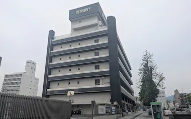 西京銀行の本店(山口県周南市)