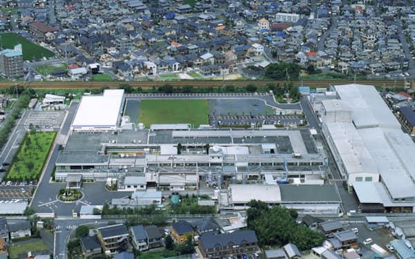 ニチコンはEV向けのコンデンサーの増産を進めている（滋賀県草津市のマザー工場）