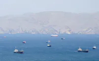 イランによるホルムズ海峡封鎖で世界の石油取引量の2割が影響を受けた=ロイター