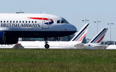 英ブリティッシュ・エアウェイズの航空機=ロイター