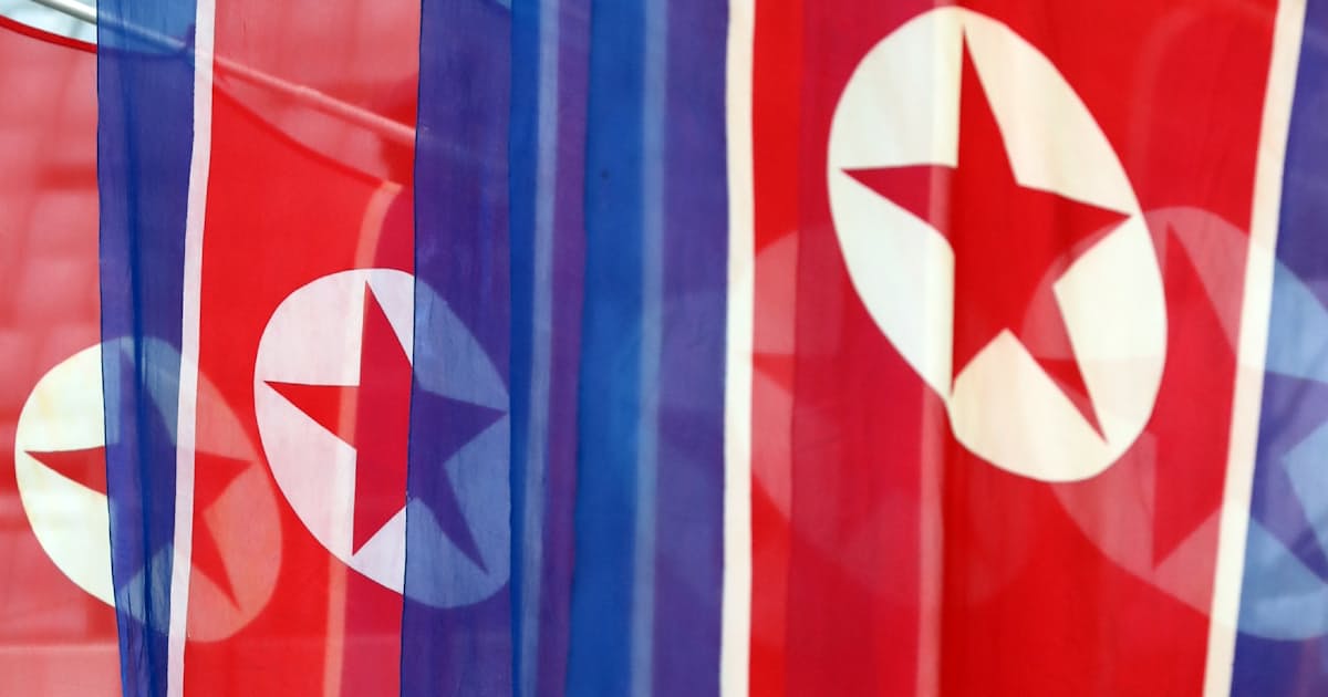 北朝鮮、弾道ミサイル発射 日本のEEZ外に落下、被害なし