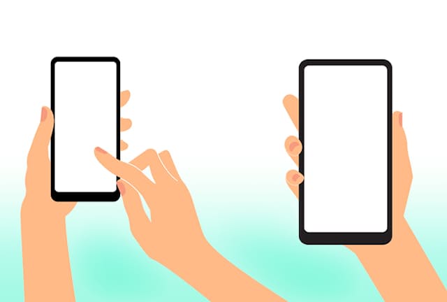 スマートフォンの持ち手と操作する指は、国、世代によって異なる（写真／Shutterstock）