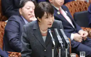 参院決算委員会で答弁する高市首相(11日午前) 参院決算委員会で答弁する高市首相(11日午前)