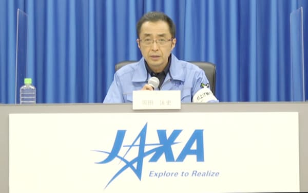 打ち上げを中止したH3ロケット初号機について会見するJAXAの岡田匡史H3プロジェクトチームプロジェクトマネージャ（17日）＝JAXA配信の映像より