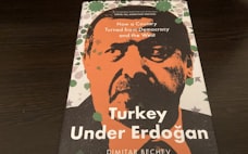 話題書「エルドアンのトルコ」が描く強権国家への転換