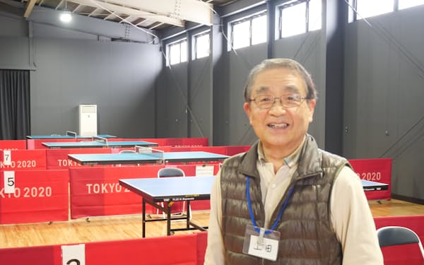 北海道内最大級の卓球場「ピンポンコロシアム」を運営する上田浩さん（13日、札幌市）