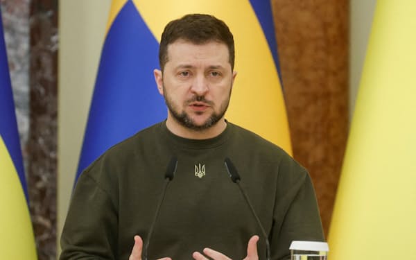 ウクライナのゼレンスキー大統領は軍幹部らが出席する拡大会議を開いたと明らかにした＝ロイター