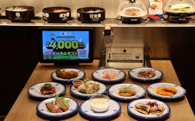 新店舗では万博店で提供した70カ国・地域の料理を楽しめる