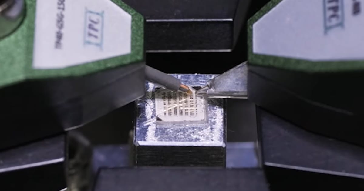 コンピューターの処理速度1000倍へ、東大が素子開発 発熱せず稼働 - 日本経済新聞