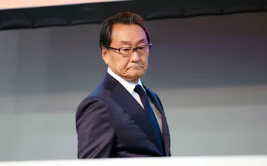 記者会見に臨むニデックの岸田光哉社長(13日、東京都千代田区)