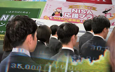 世界的な株高が若者に投資を促す形に