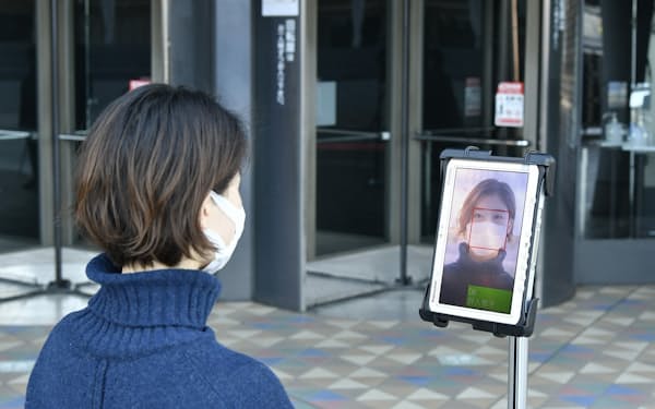 パナソニックコネクトの顔認証技術を活用する施設が増えている