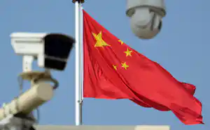 監視カメラと中国の国旗(北京市) 監視カメラと中国の国旗(北京市)
