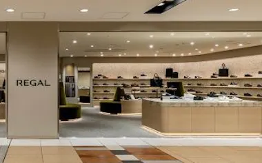 REGAL ヤエチカ店の外観
