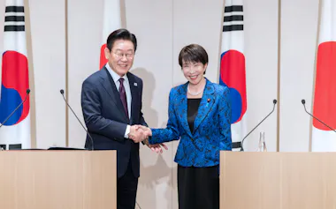 高市首相と韓国の李在明大統領㊧は首脳会談で遺骨のDNA鑑定に関する協力に合意した(1月13日、奈良市)