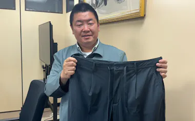 川田ニットはたて編みニット「トリコット」を使ったスーツなどを展開する